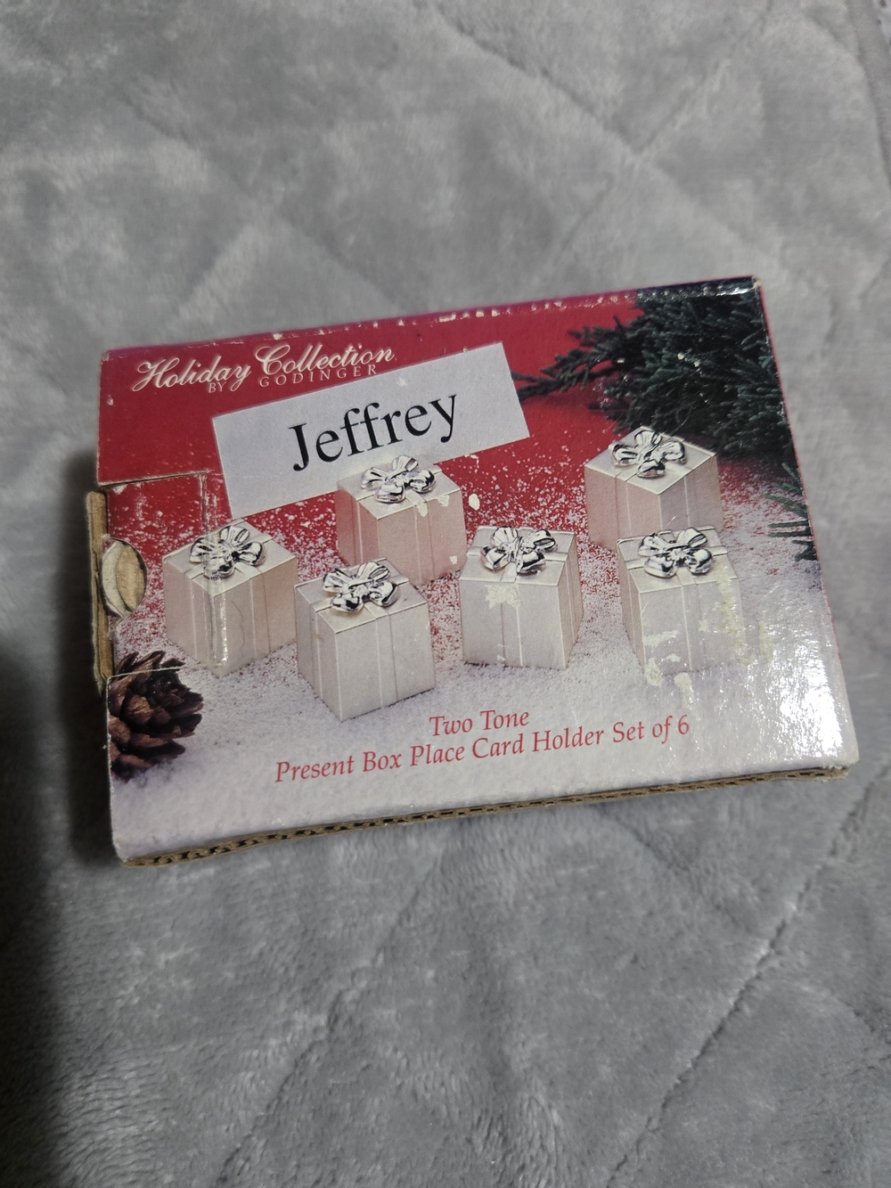 Godinger Silver and White Gift Box Place Card Holders by Godinger